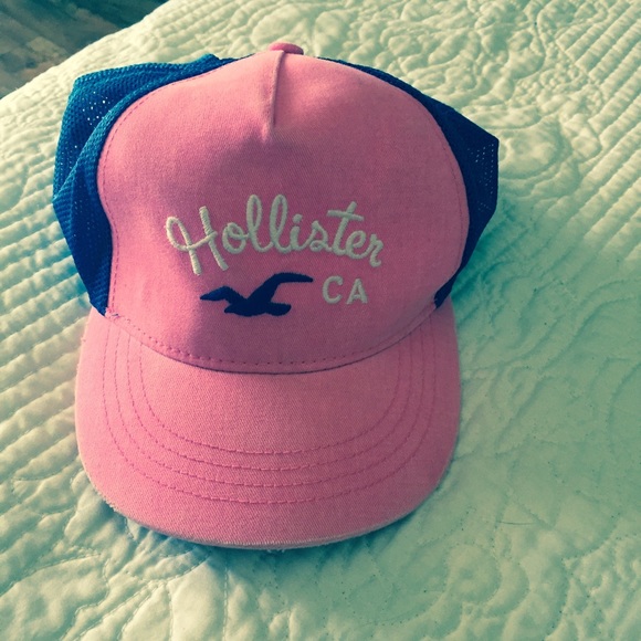 Snapback cap