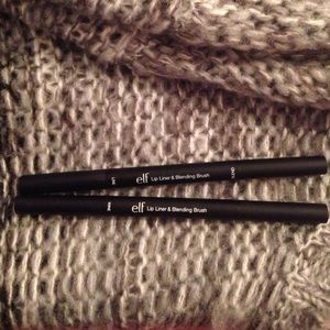 2 e.l.f Lip Liners & Blending Brush