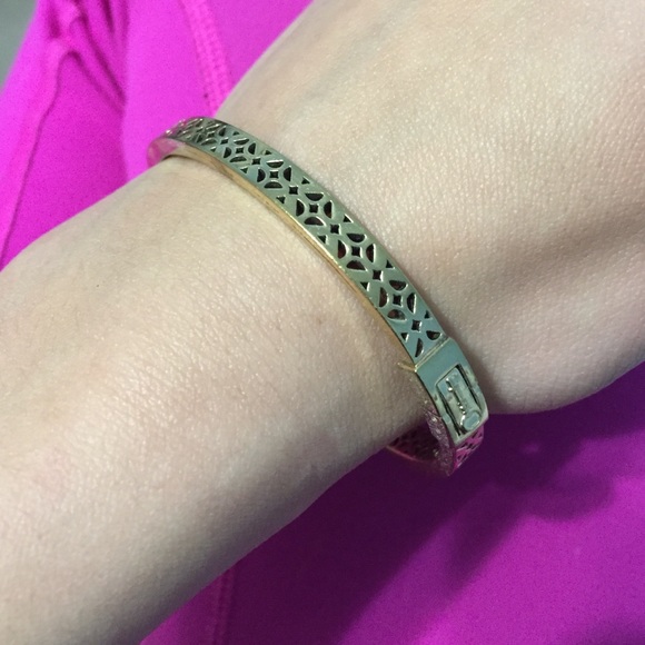 Fossil bangle