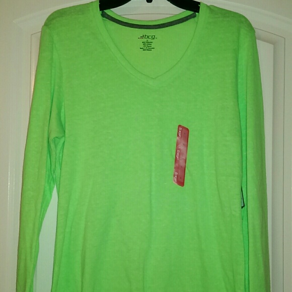 Long sleeve active tee