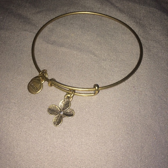 Lucky clover Alex and Ani bracelet