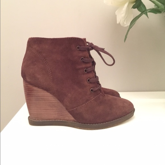 Mango Wedge Style Booties