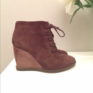 Mango Wedge Style Booties