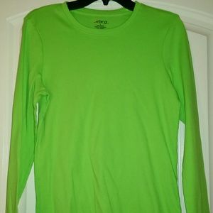 Long sleeve active tee