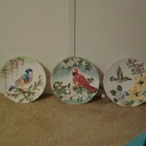Glass bird plates