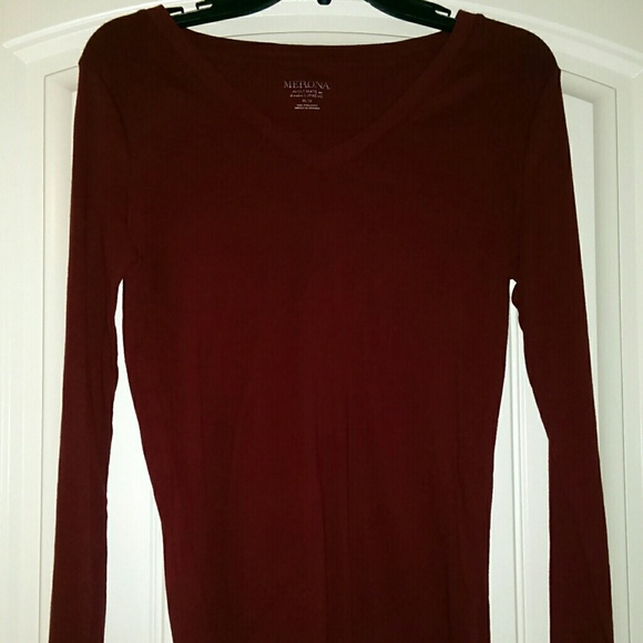 Long sleeve V neck