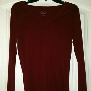 Long sleeve V neck