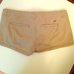 Hollister khaki shorts