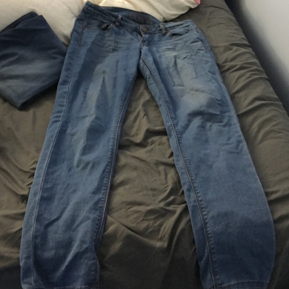 Light Wash Low Rise Jeggings