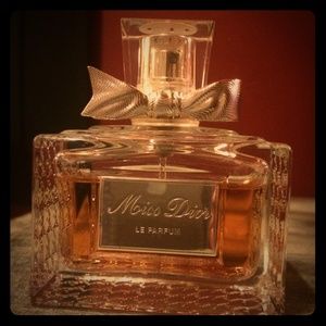 HOLD!!!! Miss Dior Le Parfum 2.5oz