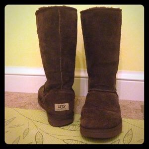 Tall brown UGGs