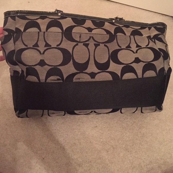 Coach purse - Picture 2 of 3