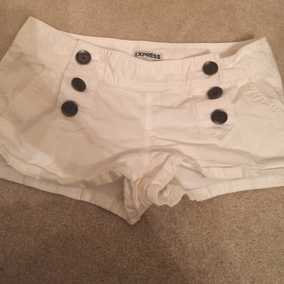 white express shorts - Picture 1 of 3