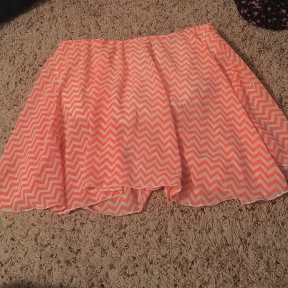 Chevron crop top