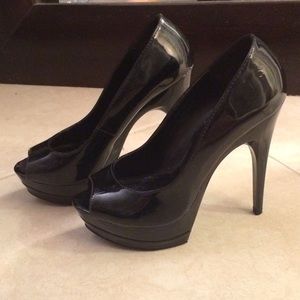 Delicious Peep Toe Pumps