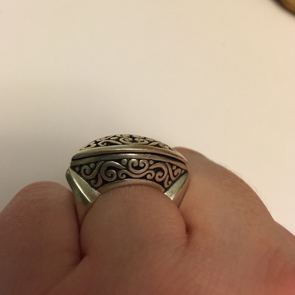 Sold in bundle- Sterling silver ring - Picture 2 of 4
