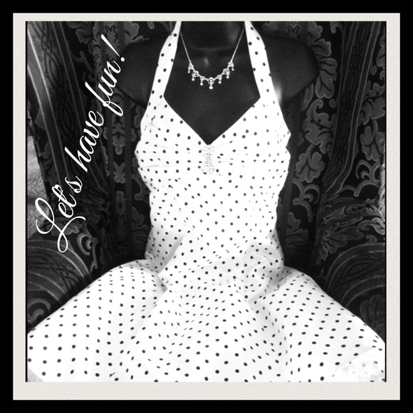 🎉2X's HP🎉 4/29 & 5/6 Halter Dress