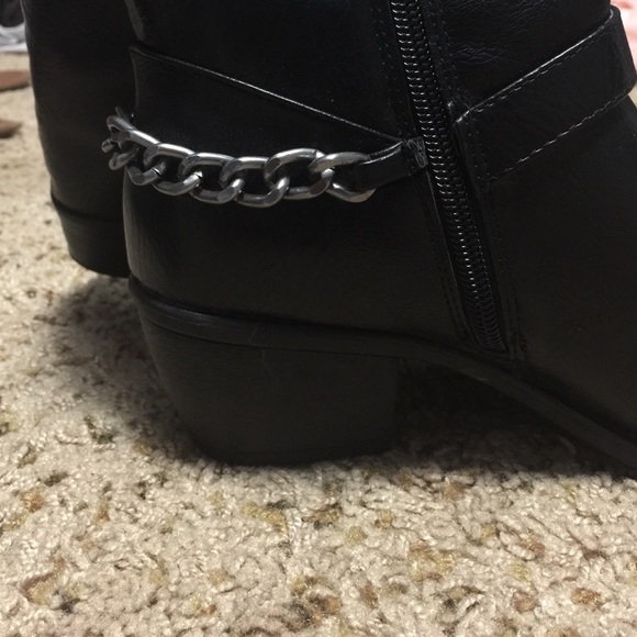 Boots - Picture 3 of 3