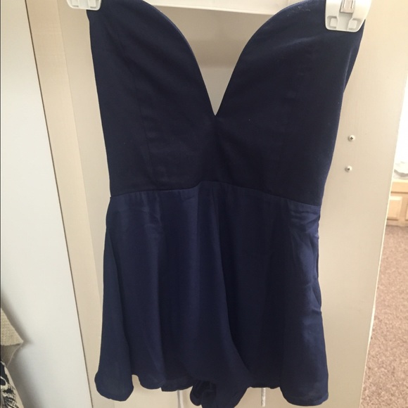 Lf inspired Deep v romper in navy - Picture 2 of 4