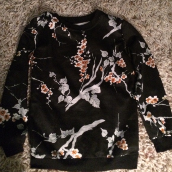 Romwe Flower Sweatshirt