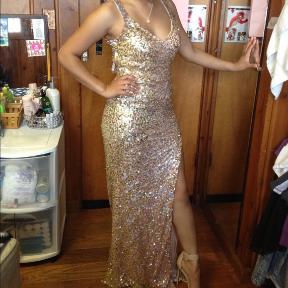 Prom dress - Picture 3 of 4