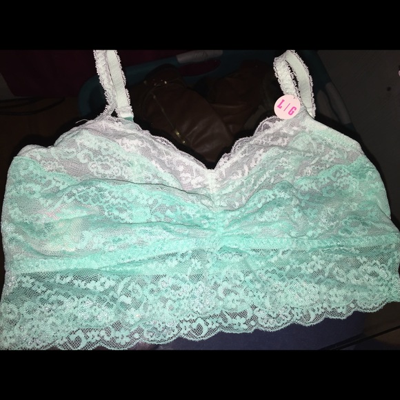 SOLD Victoria Secrets Bandeaus