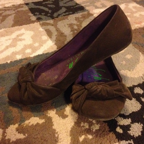 Green/Brown Suede Cuties!