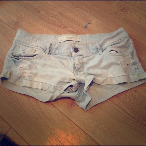 Gilly Hicks Denim - 💕GILLY HICKS SHORT SHORTS💕