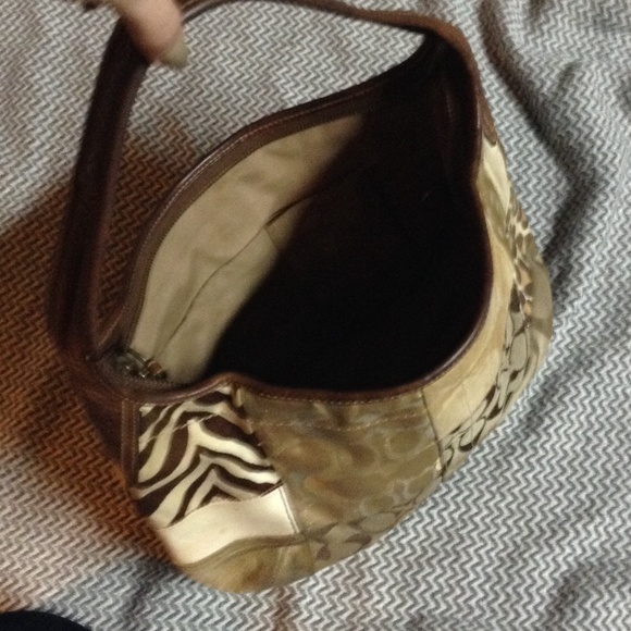 Coach limited edition hobo bag - Picture 2 of 3