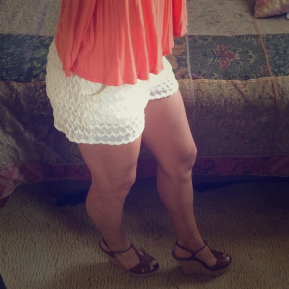 Adorable high waisted shorts❤️