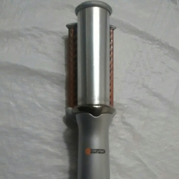 Instyler - Picture 2 of 3