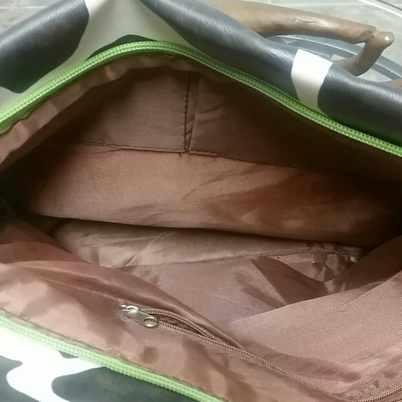 Purse - Picture 2 of 2