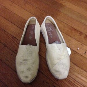 👠Brandnew Authentic Toms womens 6.5