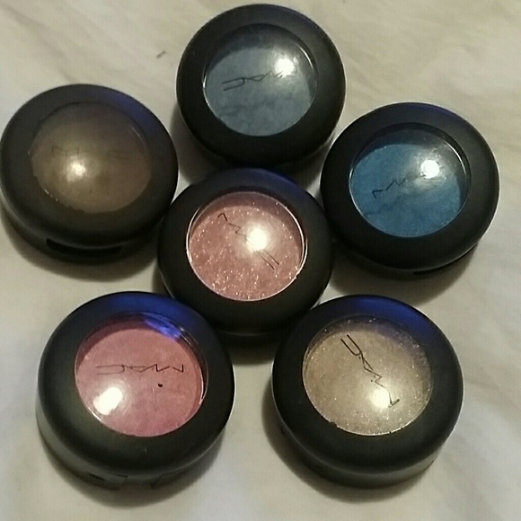 Mac eyeshadow bundle