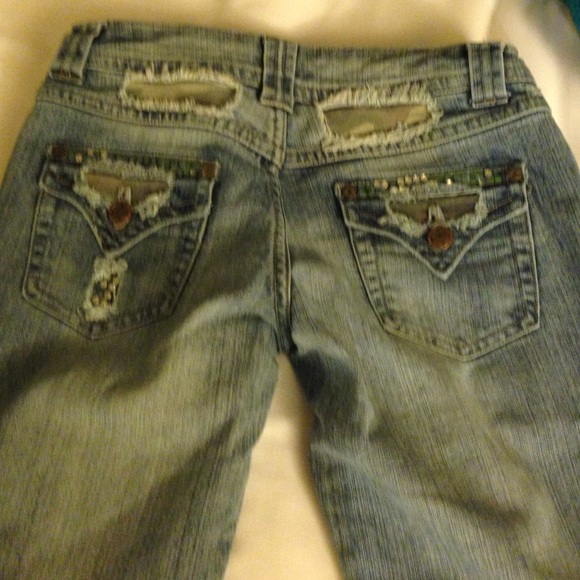 Jean - Picture 2 of 3