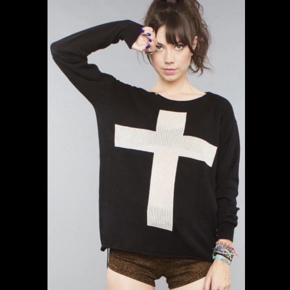 💥SOLD💥 Brandy Melville cross sweater