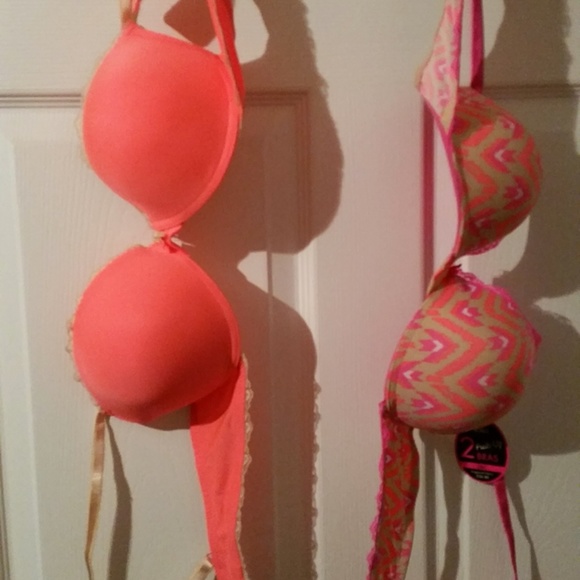 XOXO Push-Up with extra padding