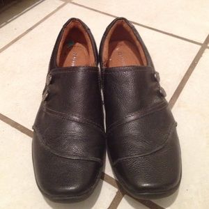 Black naturalizer work shoes