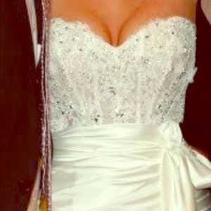 Wedding dress