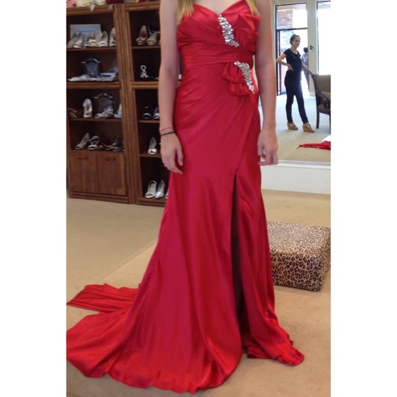 Prom Dress - Picture 2 of 2