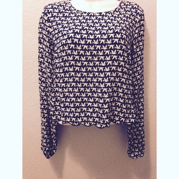 Navy blue top