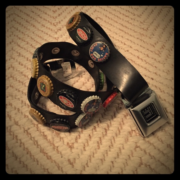 Bottle cap car buckle belt
