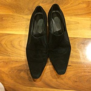 Black close toed heel