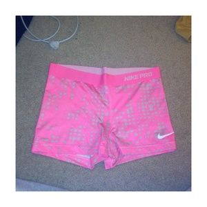 💕Hot Pink Nike Pro's💕