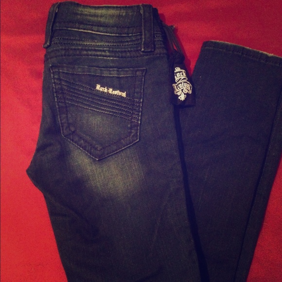 🎉🎉SALE🎉🎉NWT Rock Revival skinny jeans