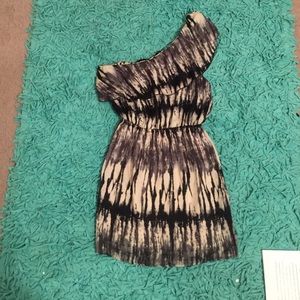 Black and cream colored dress