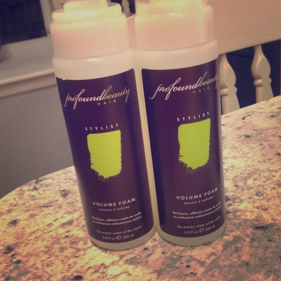 Profound Beauty Volume Foam