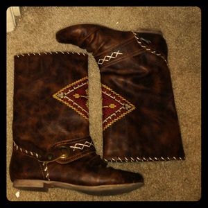 Aztec leather boot