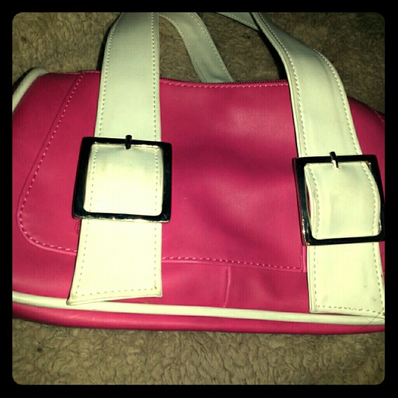 Purse from smoke free home