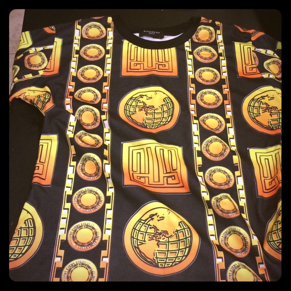 Givenchy Tshirt